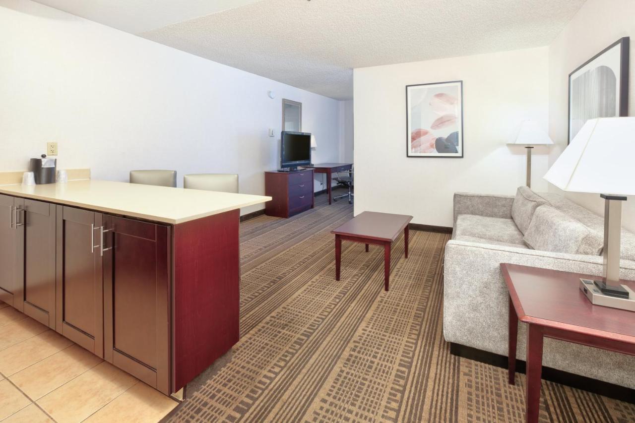 Holiday Inn & Suites Santa Maria By Ihg מראה חיצוני תמונה