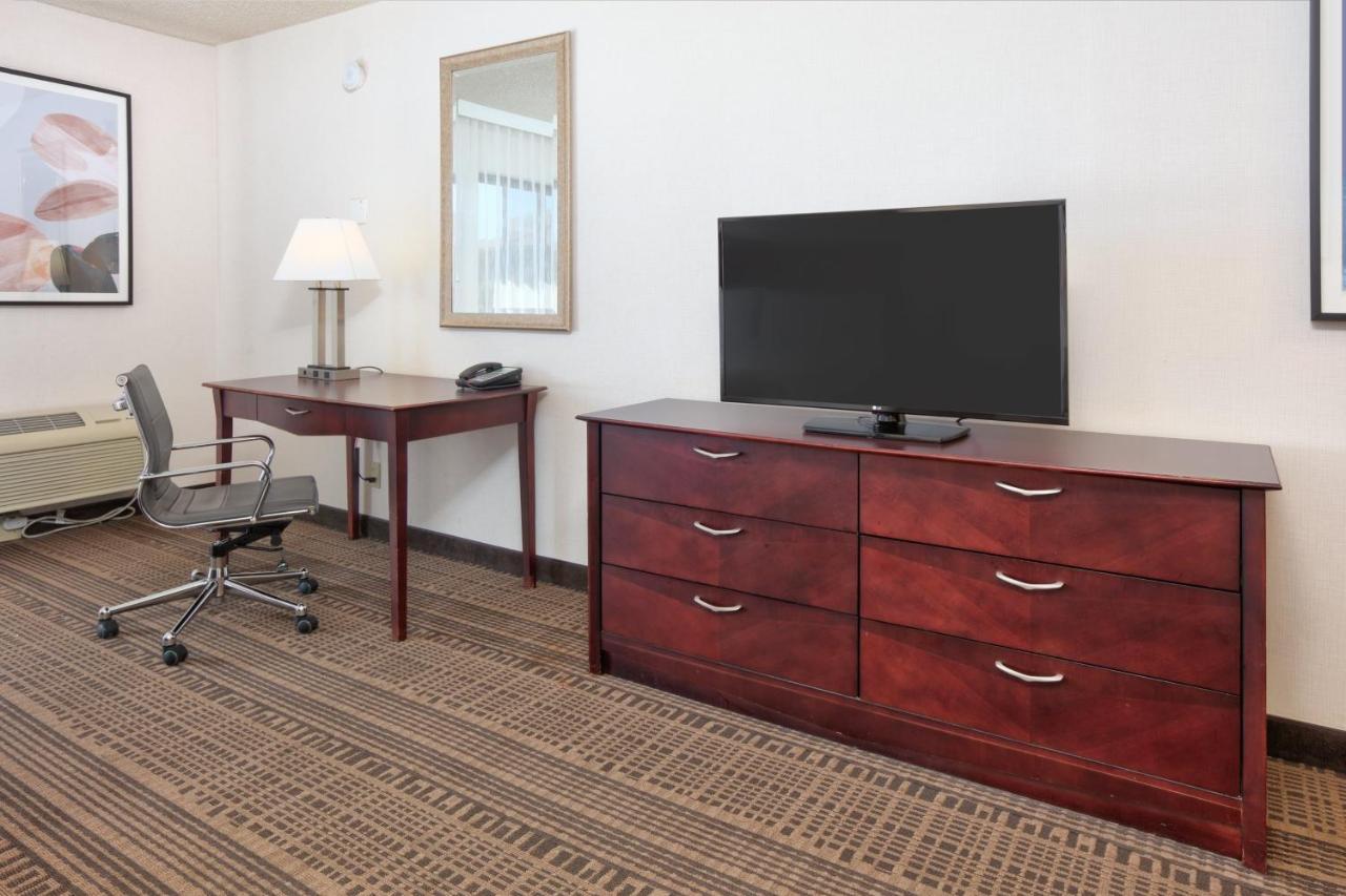 Holiday Inn & Suites Santa Maria By Ihg מראה חיצוני תמונה